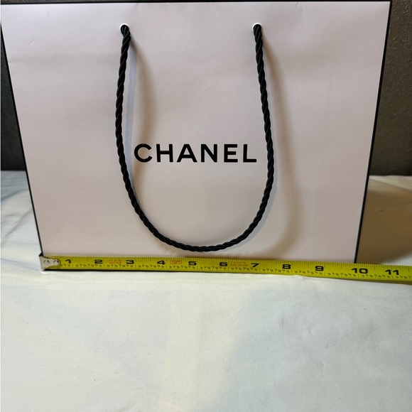 Chanel shopping bag - Picture 6 of 7